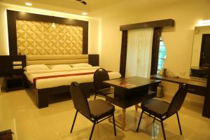Hotel Shivananda,Hampi>>Bellary,2 star