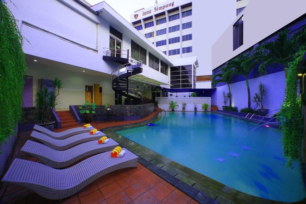 grand inna tunjungan