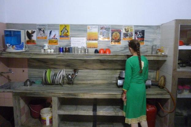 khushi paying guest house