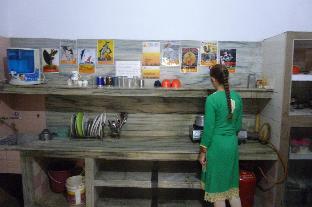 khushi paying guest house