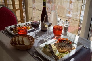 The Originals City, Hôtel Le Boeuf Rouge, Saint-Junien,Haute-Vienne>>Chabanais,3 star