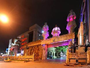 the mourya inn