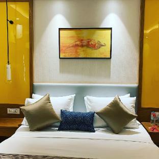 the mourya inn