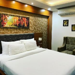 the mourya inn