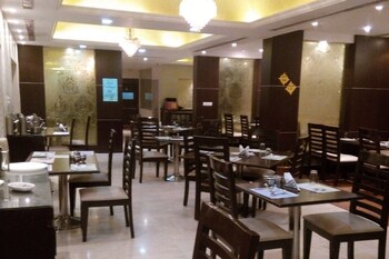 the mourya inn