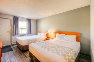 Econo Lodge,Regina>>Emerald Park,2 star