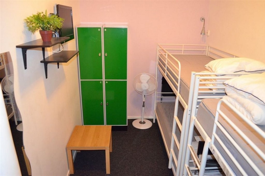 grad hotel and hostel