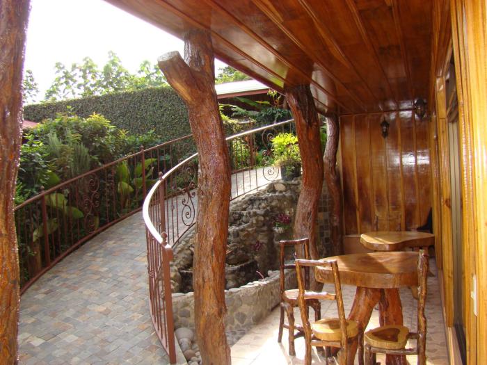 monteverde rustic lodge