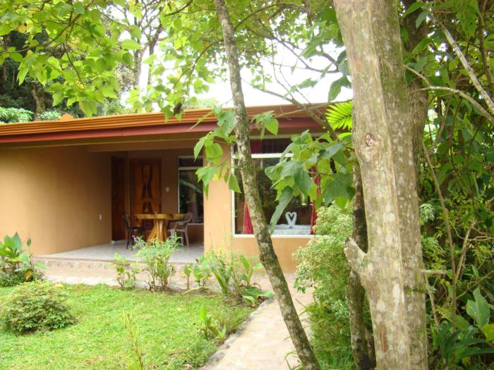 monteverde rustic lodge