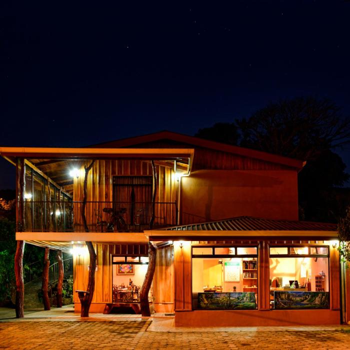 monteverde rustic lodge