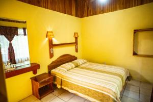 monteverde rustic lodge