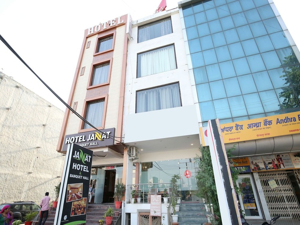 Hotel Kuber 7,Mohali>>Chandigarh,2 star