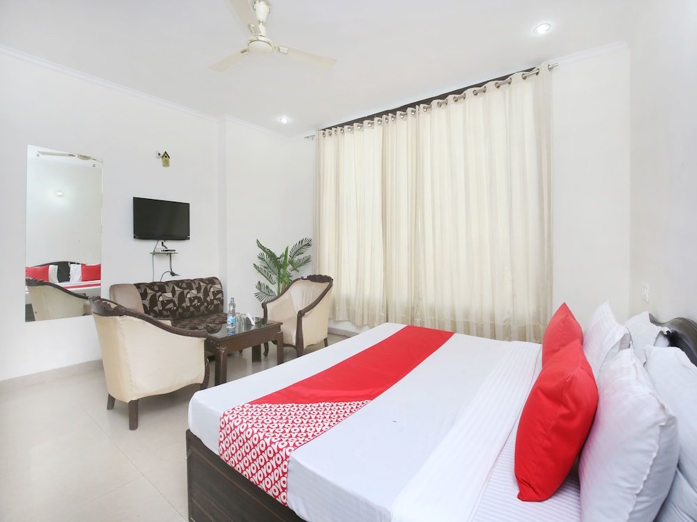 Hotel Kuber 7,Mohali>>Chandigarh,2 star