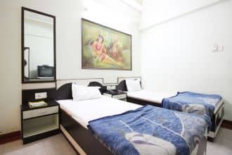 Hotel Royal Night,Ashram Road,3 star