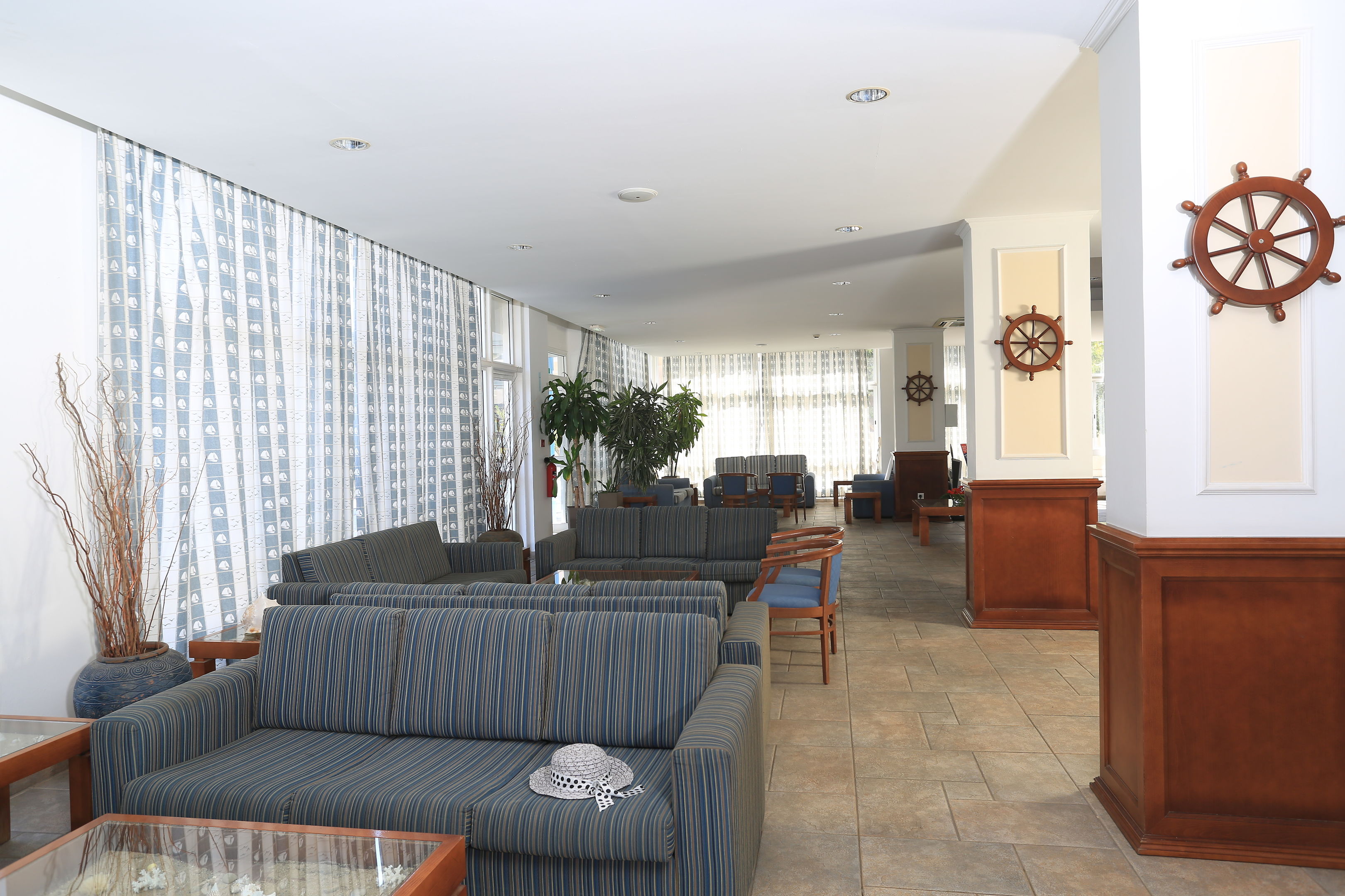 jacaranda pantelia hotel