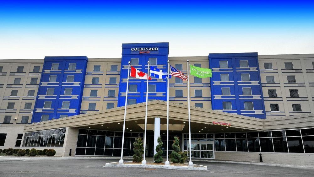 courtyard by marriott montreal west island baie durfe
