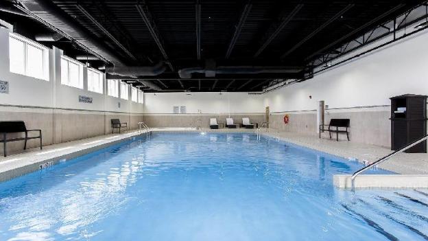 courtyard by marriott montreal west island baie durfe