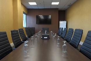 courtyard by marriott montreal west island baie durfe