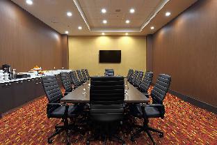 courtyard by marriott montreal west island baie durfe