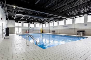 courtyard by marriott montreal west island baie durfe