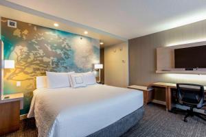 courtyard by marriott montreal west island baie durfe