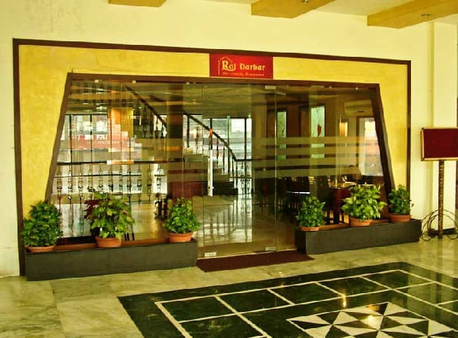 hotel bareilly palace