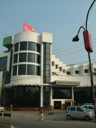 hotel bareilly palace
