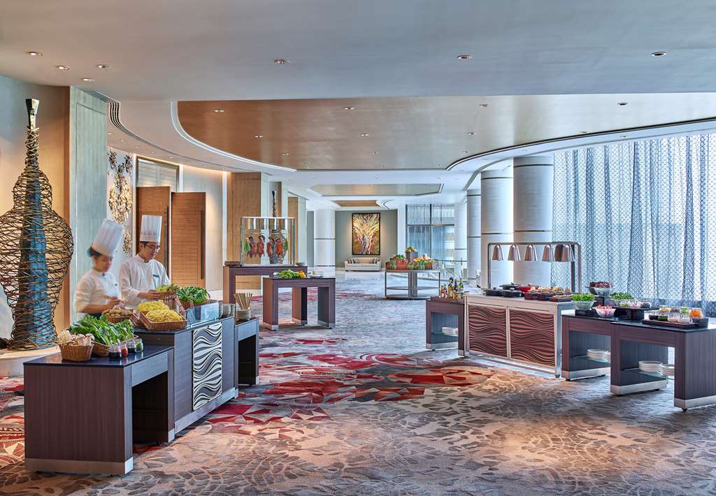 shangri la the fort manila