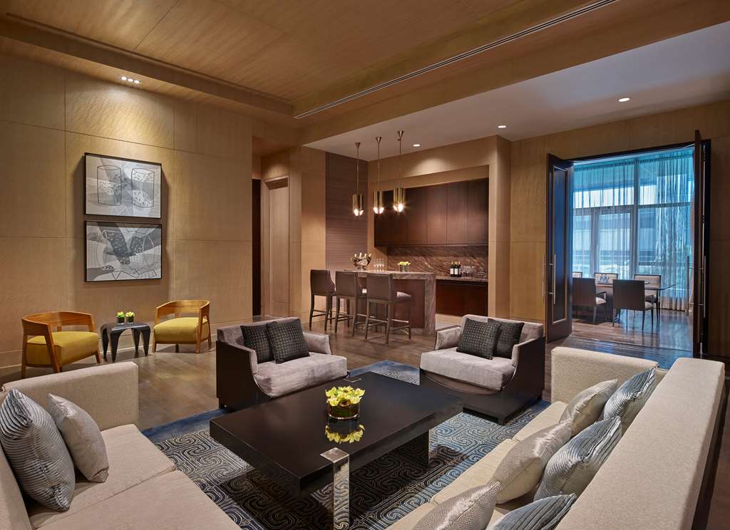 shangri la the fort manila