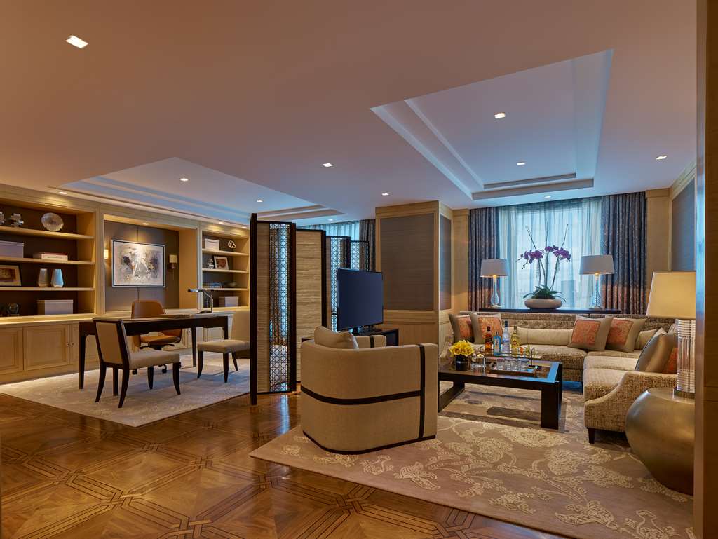 shangri la the fort manila