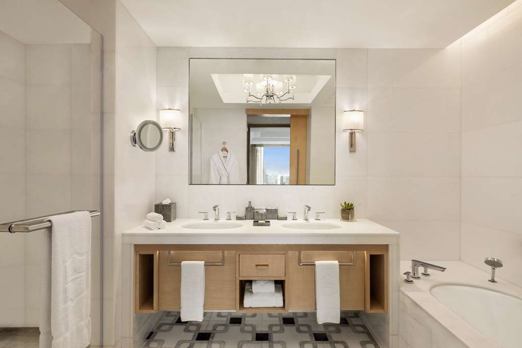 shangri la the fort manila