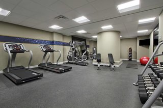 hampton inn kansas city downtown financial district