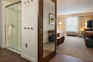 hampton inn lincoln airport