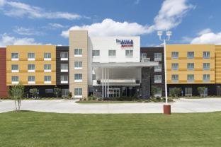 Fairfield Inn & Suites By Marriott Jackson Clinton,Jackson>>Clinton,2.5 star