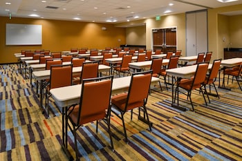 fairfield inn and suites by marriott orlando east ucf area