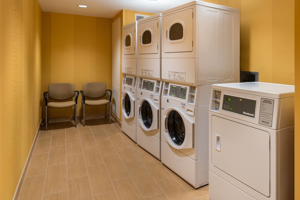 fairfield inn and suites by marriott orlando east ucf area