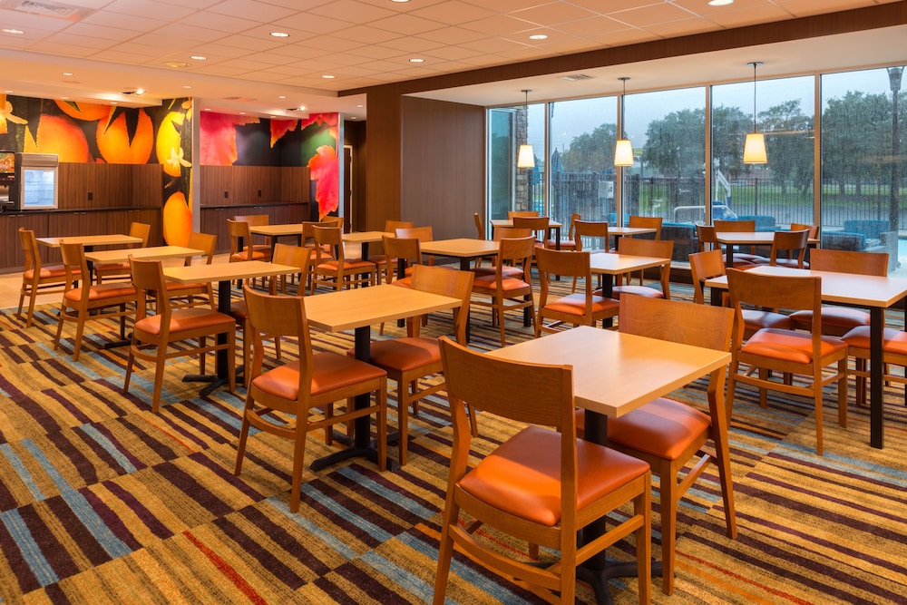 fairfield inn and suites by marriott orlando east ucf area