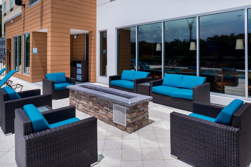 fairfield inn and suites by marriott orlando east ucf area
