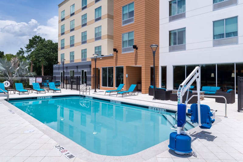 fairfield inn and suites by marriott orlando east ucf area