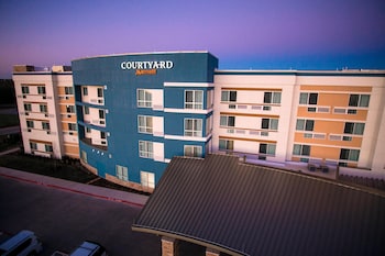 Courtyard By Marriott Dallas Midlothian-Midlothian Conf Ctr,Midlothian>>Dallas,3 star