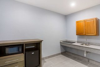 home place inn spring i 45 north and 1960