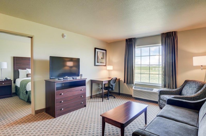 cobblestone inn and suites eaton