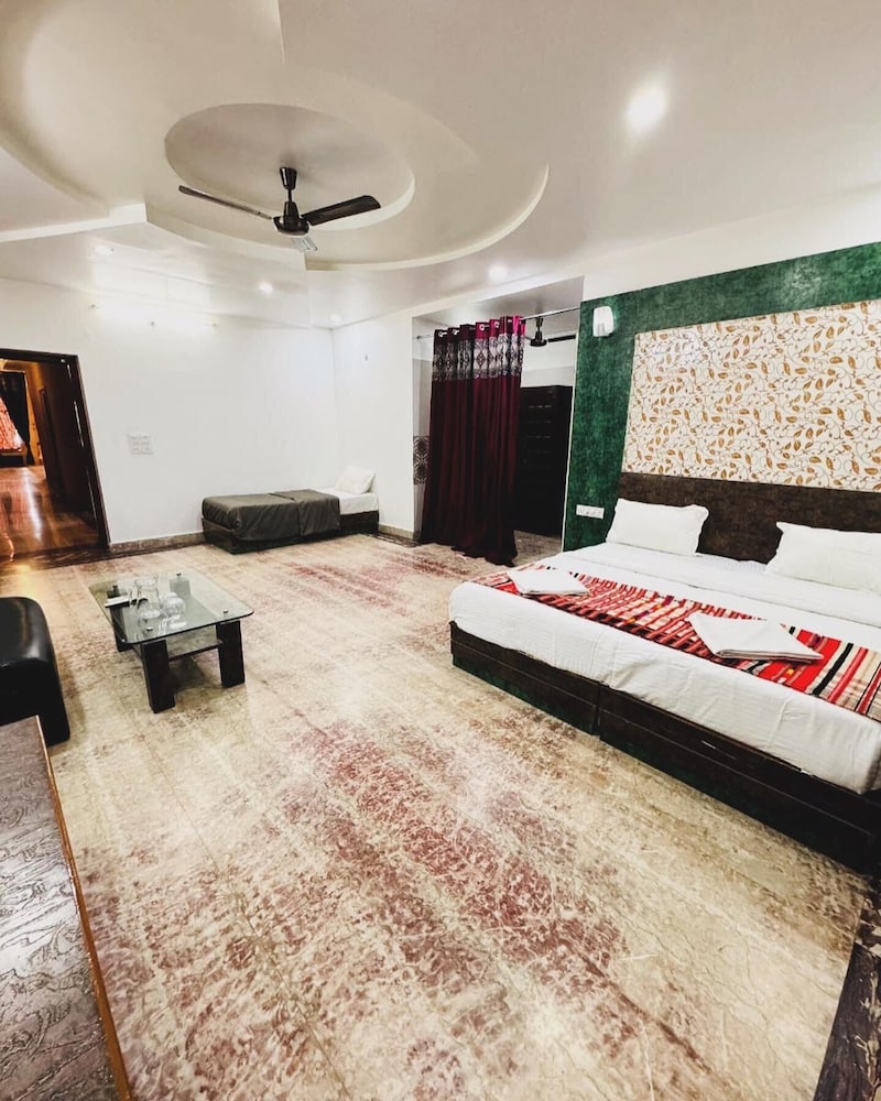 abu safari jaisalmer