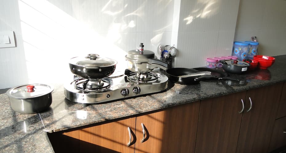 7th heaven service apartment