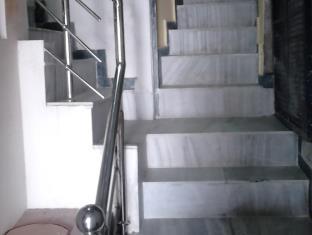 Leela Guest House,Sarnath>>Varanasi,1 star
