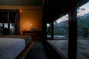 silent creek resort