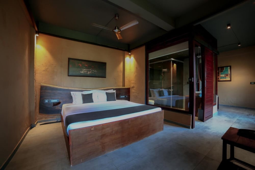 silent creek resort