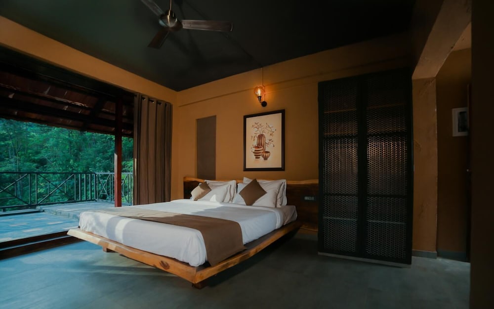 silent creek resort