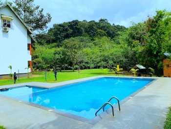 vythiri greens resort
