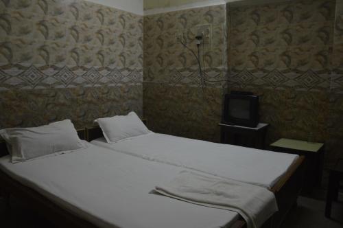 Hotel Venktesh,Maldahiya,3 star